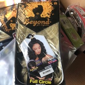 Zury sis. Beyond your dreams Kenzie wig